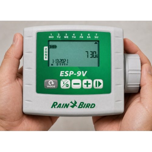 Rain Bird ESP9VI 1 istasyonlu pilli kontrol ünitesi elde kullanım görünümü
